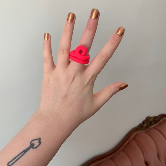 FREE ADD ON Handmade Pink Statement Ring - size 7 - Picture 2 of 3